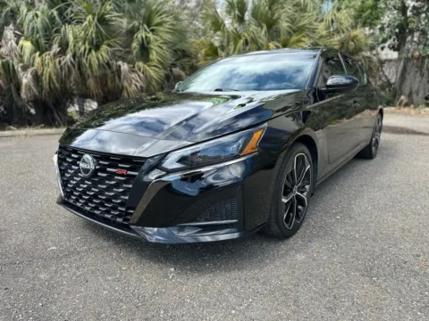 Black 2023 Nissan Altima 2.5 SR for sale in Jacksonville, FL