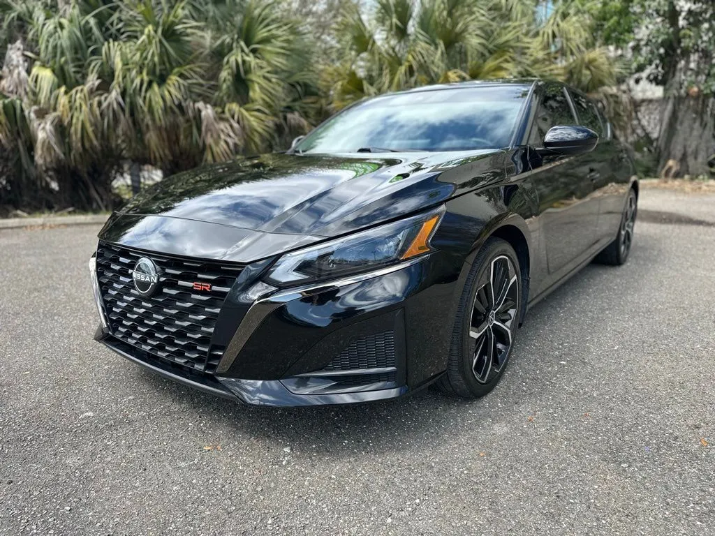 Black 2023 Nissan Altima 2.5 SR for sale in Jacksonville, FL