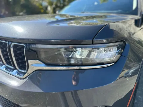 More photos of 2023 Jeep Grand Cherokee Limited at Gravity Autos Jacksonville, FL