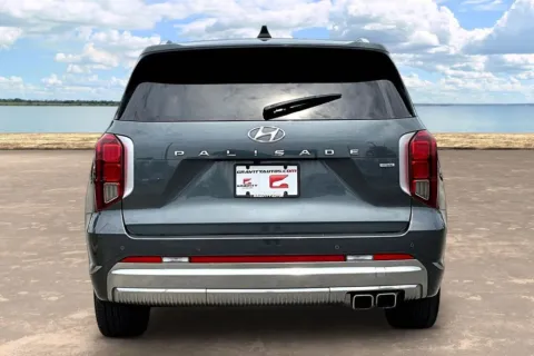 More photos of 2023 Hyundai Palisade Calligraphy at Gravity Autos Jacksonville, FL