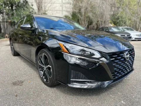 Photos of 2023 Nissan Altima 2.5 SR for sale in Jacksonville, FL at Gravity Autos Jacksonville