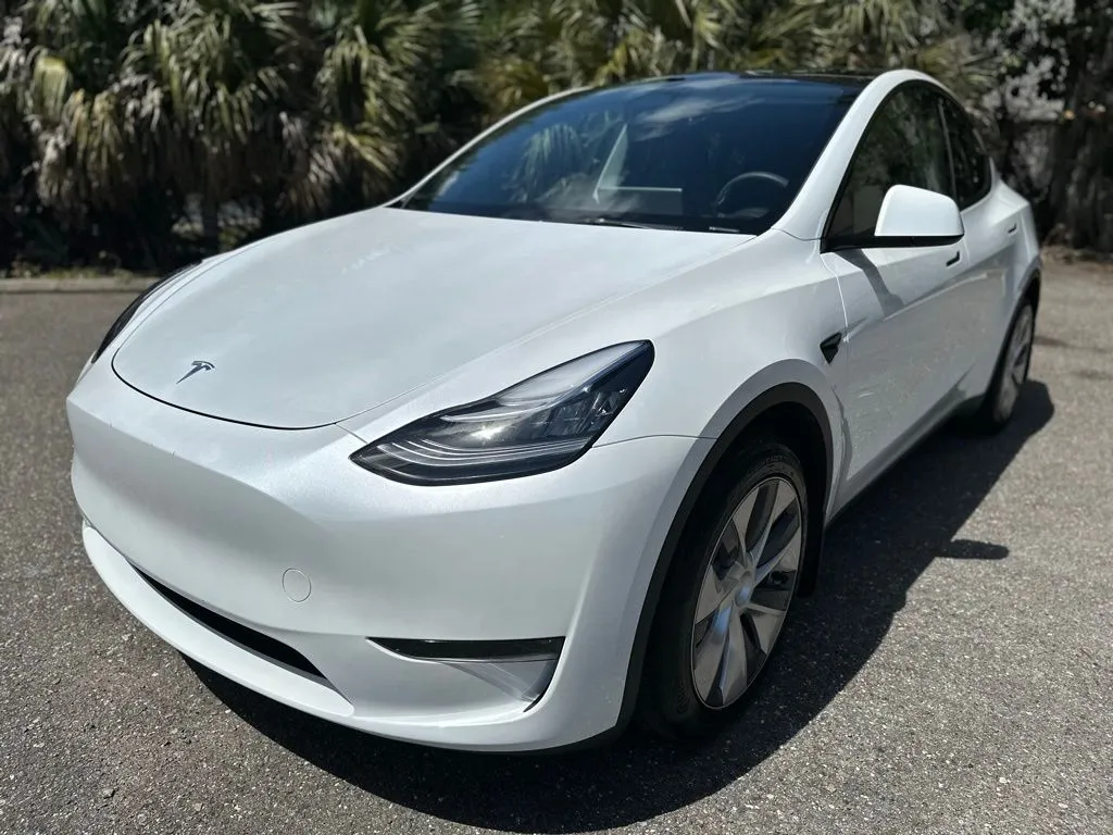 White 2023 Tesla Model Y Long Range for sale in Jacksonville, FL