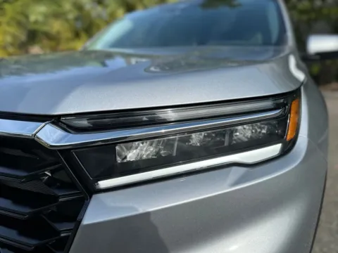 More photos of 2024 Honda Pilot Touring at Gravity Autos Jacksonville, FL