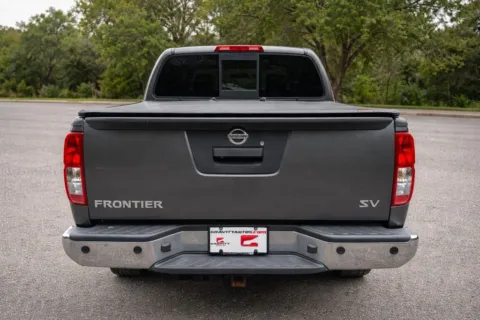 More photos of 2016 Nissan Frontier SV at Gravity Autos Jacksonville, FL