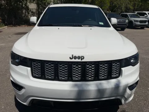More photos of 2019 Jeep Grand Cherokee Altitude at Gravity Autos Jacksonville, FL