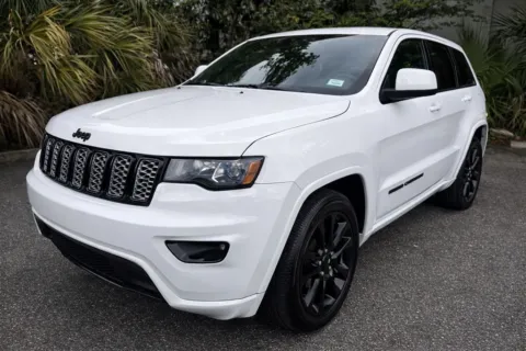 White 2019 Jeep Grand Cherokee Altitude for sale in Jacksonville, FL