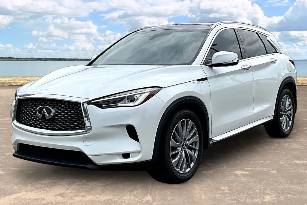 White 2023 INFINITI QX50 LUXE for sale in Jacksonville, FL