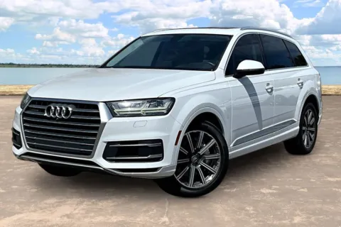 Black 2019 Audi Q7 45 SE Premium Plus for sale in Jacksonville, FL