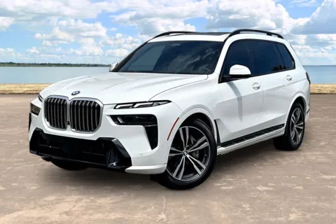 White 2023 BMW X7 xDrive40i for sale in Jacksonville, FL