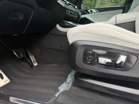 More photos of 2023 BMW X7 xDrive40i at Gravity Autos Jacksonville, FL