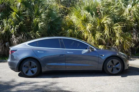 More photos of 2020 Tesla Model 3 Long Range at Gravity Autos Jacksonville, FL