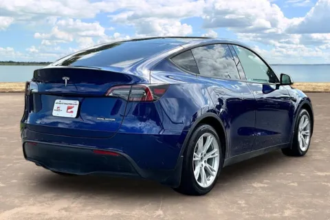 More photos of 2021 Tesla Model Y Long Range at Gravity Autos Jacksonville, FL