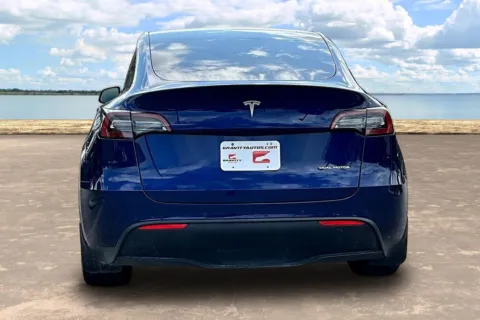 More photos of 2021 Tesla Model Y Long Range at Gravity Autos Jacksonville, FL