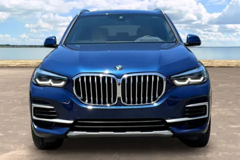 Photos of 2023 BMW X5 sDrive40i for sale in Jacksonville, FL at Gravity Autos Jacksonville