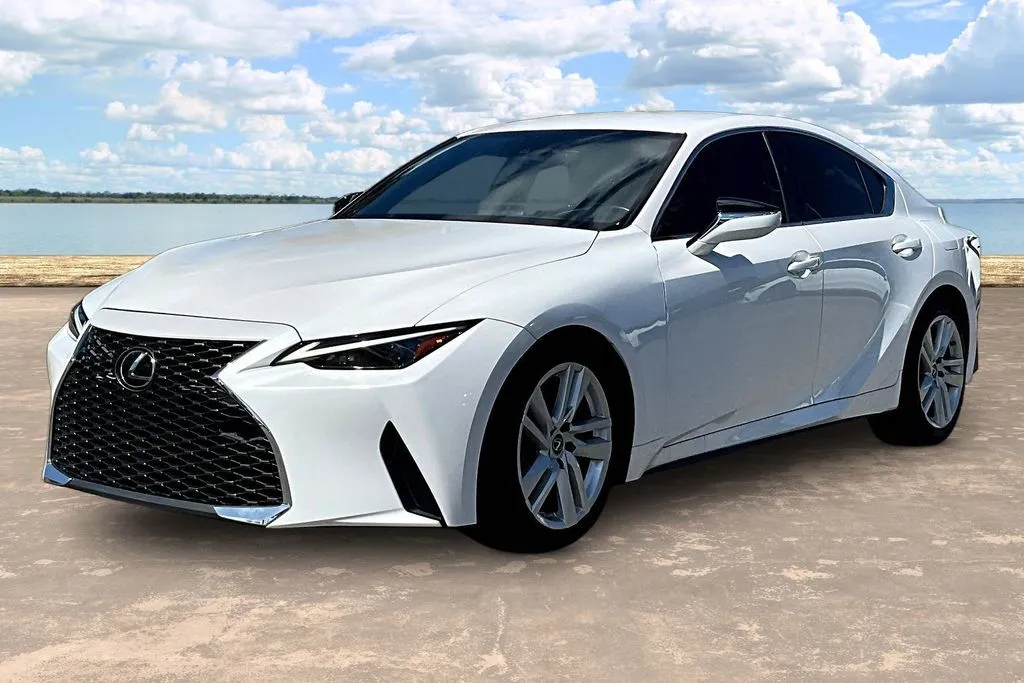 White 2022 Lexus IS 300 for sale in Jacksonville, FL