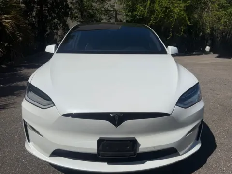 More photos of 2022 Tesla Model X Plaid at Gravity Autos Jacksonville, FL