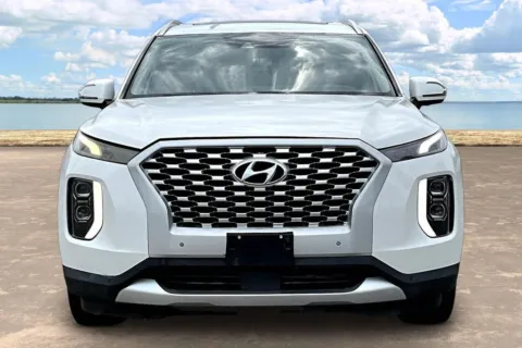 Photos of 2020 Hyundai Palisade SEL for sale in Jacksonville, FL at Gravity Autos Jacksonville
