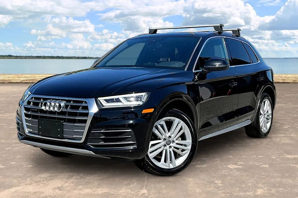 Black 2020 Audi Q5 45 Premium Plus for sale in Jacksonville, FL