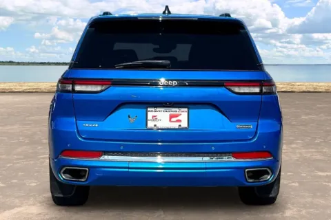 More photos of 2023 Jeep Grand Cherokee Overland at Gravity Autos Jacksonville, FL