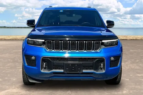 Photos of 2023 Jeep Grand Cherokee Overland for sale in Jacksonville, FL at Gravity Autos Jacksonville