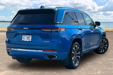 More photos of 2023 Jeep Grand Cherokee Overland at Gravity Autos Jacksonville, FL