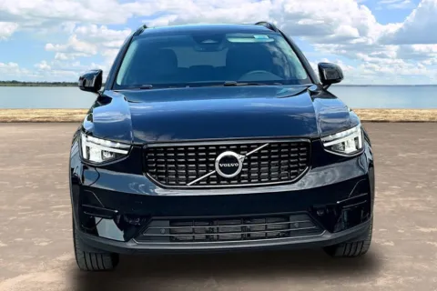 Photos of 2024 Volvo XC40 B5 Core for sale in Jacksonville, FL at Gravity Autos Jacksonville