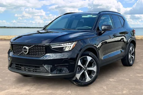 Black 2024 Volvo XC40 B5 Core for sale in Jacksonville, FL