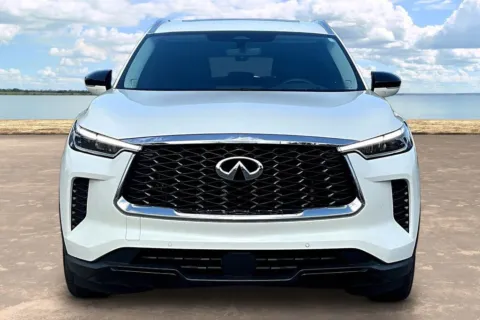Photos of 2023 INFINITI QX60 LUXE for sale in Jacksonville, FL at Gravity Autos Jacksonville