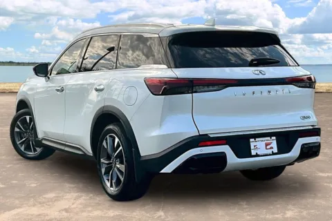 More photos of 2023 INFINITI QX60 LUXE at Gravity Autos Jacksonville, FL