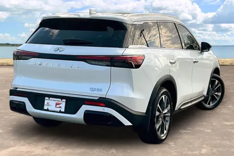 More photos of 2023 INFINITI QX60 LUXE at Gravity Autos Jacksonville, FL