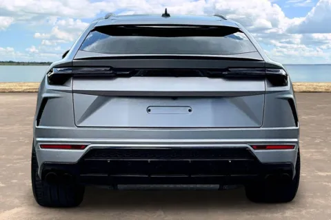 More photos of 2021 Lamborghini Urus at Gravity Autos Jacksonville, FL