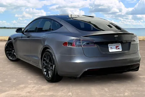 More photos of 2021 Tesla Model S Plaid at Gravity Autos Jacksonville, FL