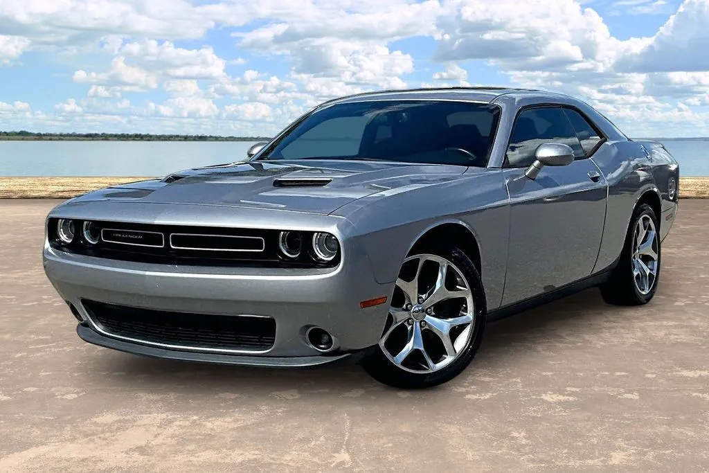 2015 Dodge Challenger SXT