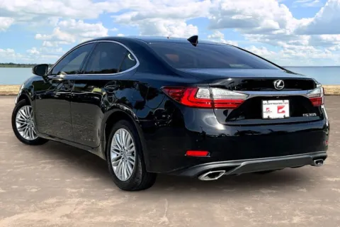 More photos of 2017 Lexus ES 350 at Gravity Autos Jacksonville, FL