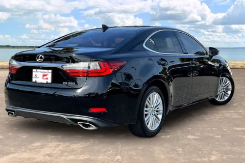 More photos of 2017 Lexus ES 350 at Gravity Autos Jacksonville, FL