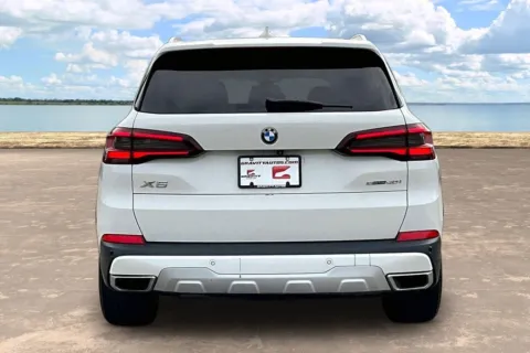 More photos of 2021 BMW X5 sDrive40i at Gravity Autos Jacksonville, FL
