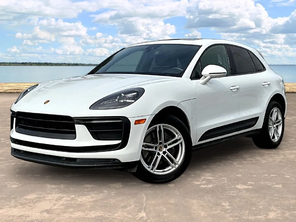 2022 Porsche Macan