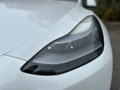 More photos of 2022 Tesla Model Y Performance at Gravity Autos Jacksonville, FL