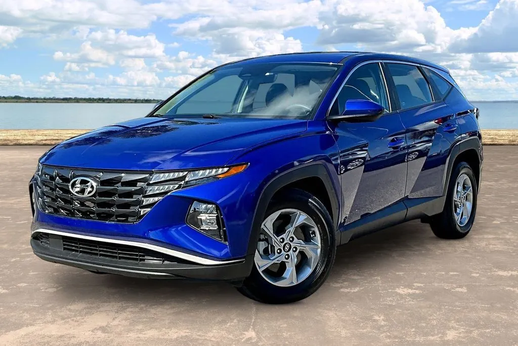 Blue 2023 Hyundai Tucson SE for sale in Jacksonville, FL