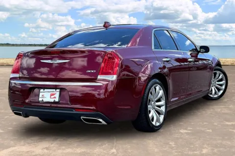 More photos of 2020 Chrysler 300 Limited at Gravity Autos Jacksonville, FL