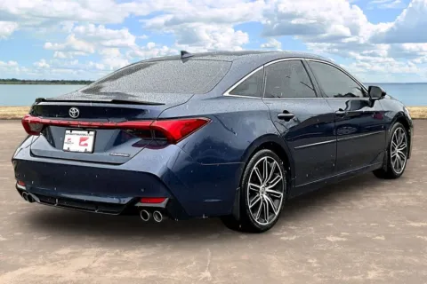 More photos of 2019 Toyota Avalon Touring at Gravity Autos Jacksonville, FL
