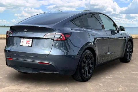 More photos of 2023 Tesla Model Y Long Range at Gravity Autos Jacksonville, FL