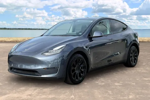 Silver 2023 Tesla Model Y Long Range for sale in Jacksonville, FL