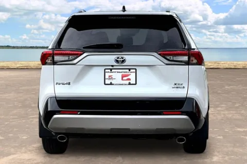 More photos of 2023 Toyota RAV4 Hybrid XSE at Gravity Autos Jacksonville, FL
