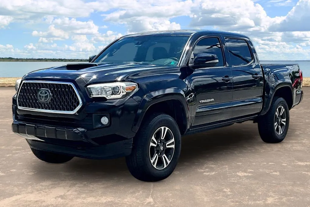 Black 2018 Toyota Tacoma TRD Sport for sale in Jacksonville, FL