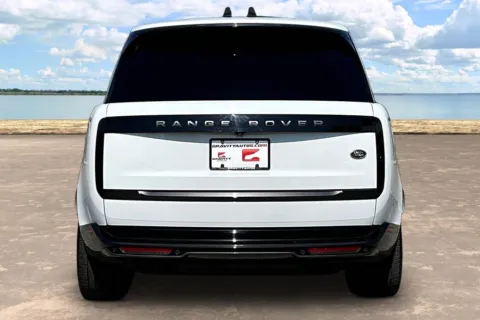 More photos of 2023 Land Rover Range Rover SE at Gravity Autos Jacksonville, FL