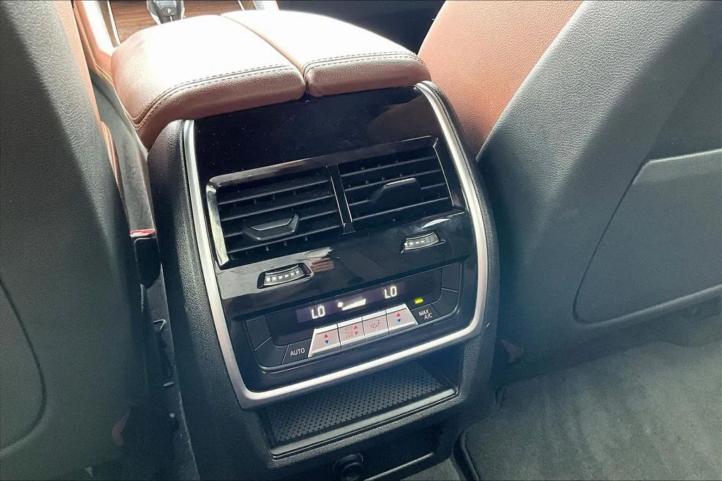 2021 BMW X6 40i - Photo 10