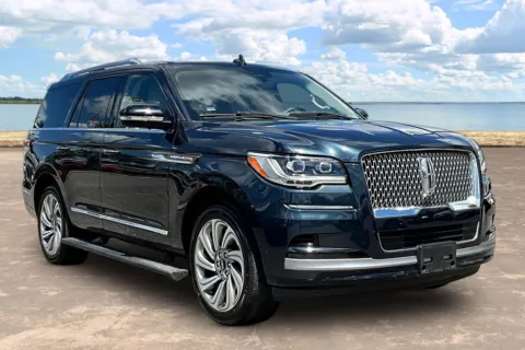 Another view of 2022 Lincoln Navigator Reserve for sale in Jacksonville, FL at Gravity Autos Jacksonville