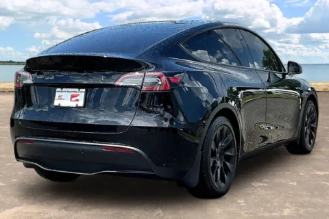 More photos of 2023 Tesla Model Y Long Range at Gravity Autos Jacksonville, FL