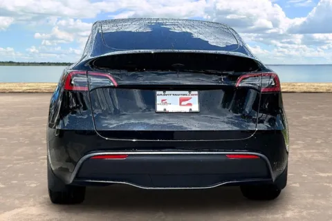 More photos of 2023 Tesla Model Y Long Range at Gravity Autos Jacksonville, FL